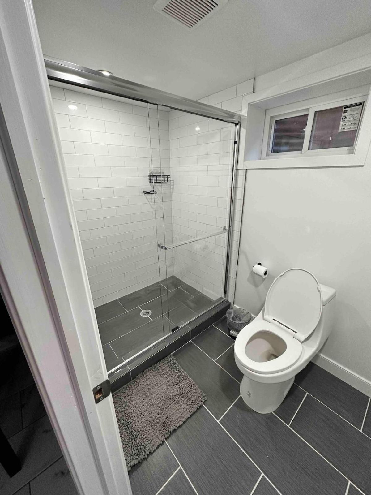 Lovely Basement 1-Bedroom With Free Parking Washington Dış mekan fotoğraf